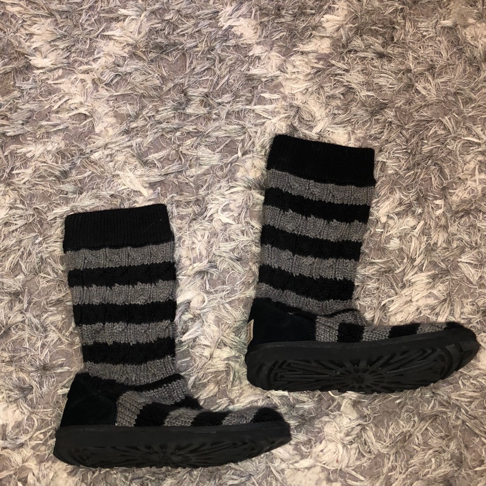 Real Striped UGGS. Worn 2 times. Size 7 USA